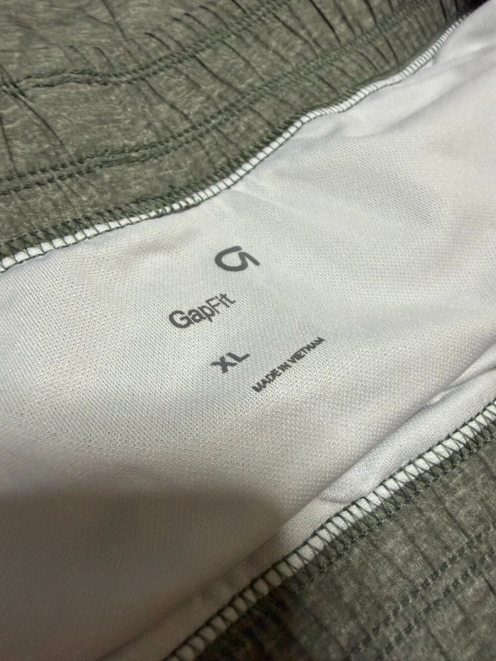 Gap Size XL Heather Gray Active Shorts - Picture 2 of 6